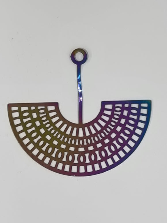 34X33X0.3MM 201 STAINLESS STEEL FILIGREE PENDANT/EARRING - RAINBOW ETCHED