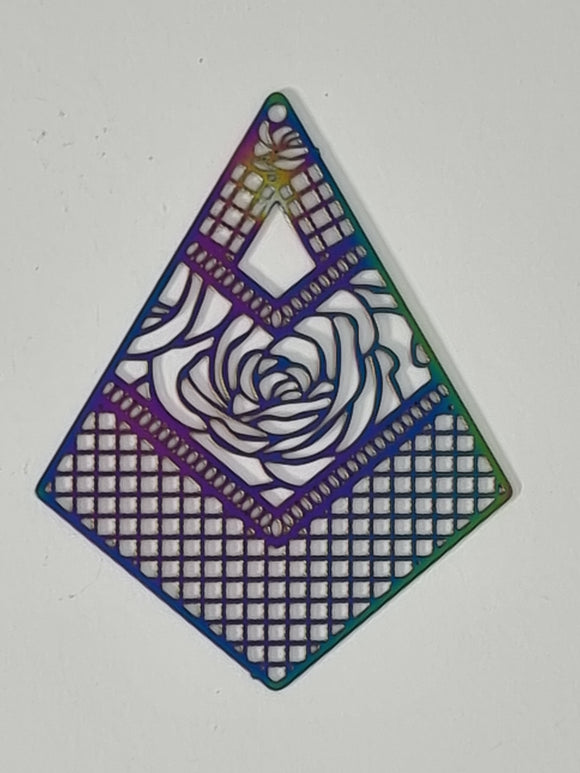 45.5X36X0.3MM 201 STAINLESS STEEL FILIGREE PENDANT/EARRING - RAINBOW ETCHED
