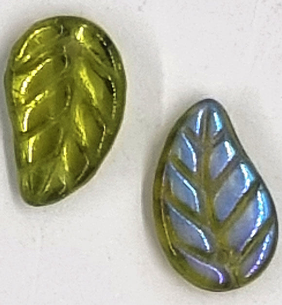 15X9-9.5X3MM CZECH LAMPWORK LEAVES - LIGHT GREEN AB