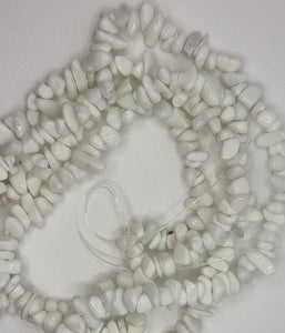 GEMSTONE BEAD CHIPS - WHITE