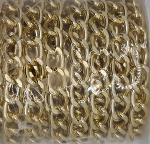 CHAIN - ALUMINIUM TWISTED CURB 10 X 6.5MM GOLDEN COLOUR
