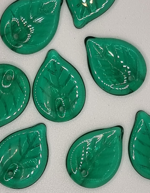 18X13X4MM CZECH GLASS TRANSPARENT LEAVES - DARK GREEN