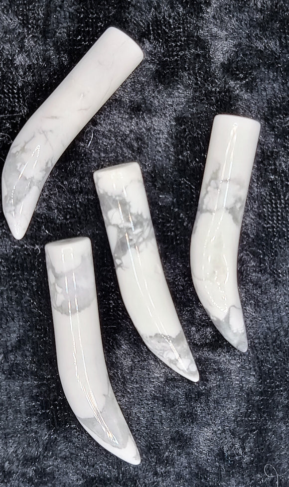 34-38 X 6.5-7MM UNDRILLED - IVORY SHAPE - NATURAL HOWLITE