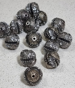 15MM INDONESIAN ROUND BEADS -RHINO GREY