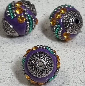 15MM INDONESIAN ROUND BEADS -LIGHT PURPLE No 2