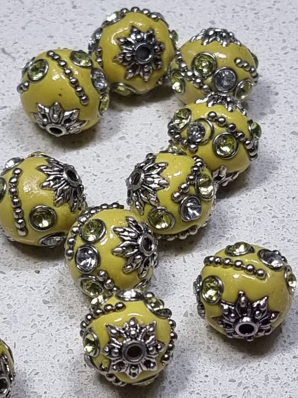 15MM INDONESIAN ROUND BEADS -CADMIUM YELLOW