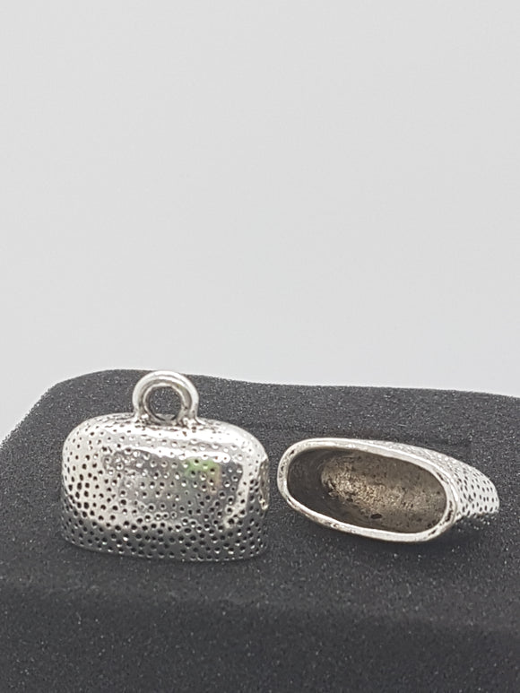 CORD ENDS & END CAPS - 29 X 13MM ANTIQUE SILVER COLOUR