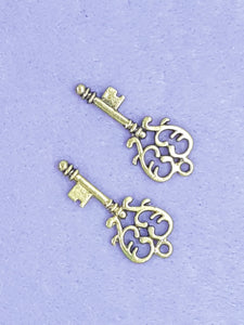 CHARMS - KEYS - 32 X 14M ANTIQUE GOLD COLOUR