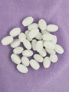 OVAL - 12 X 7.5MM HANDMADE MILLIEFIORI GLASS BEADS - WHITE