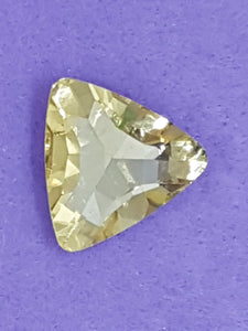 RIVOLI - 23-25MM GLASS TRIANGLE - YELLOW